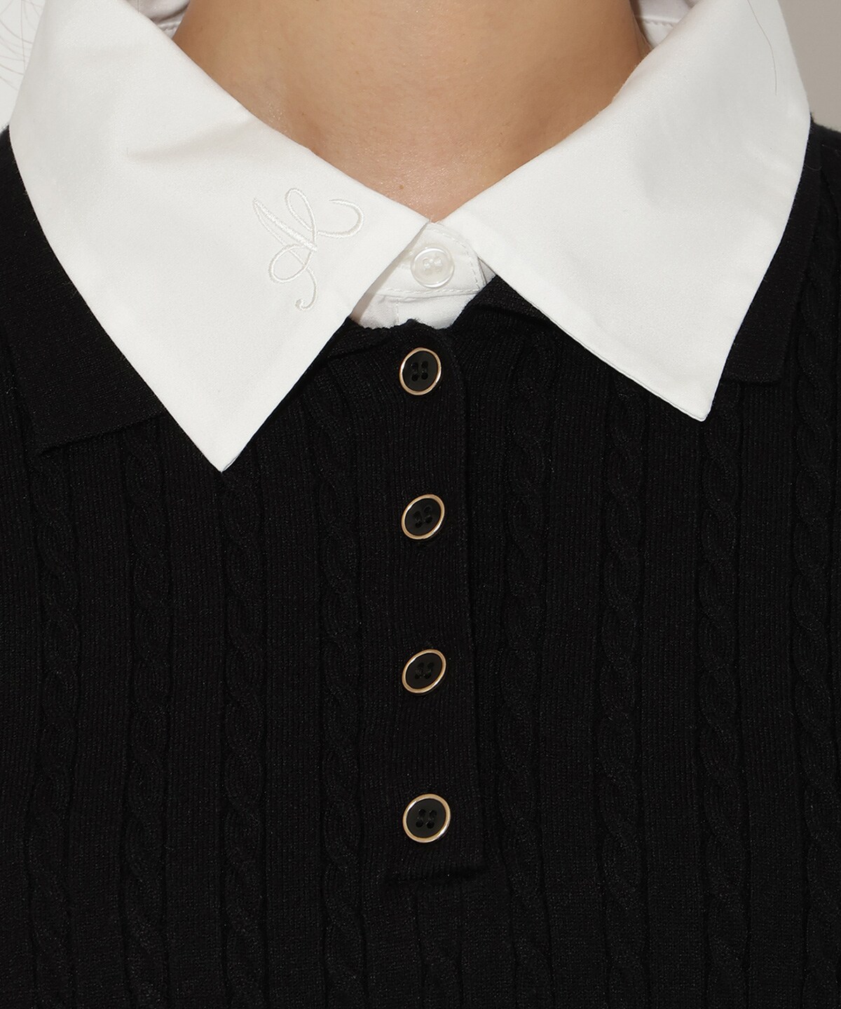 シャツ襟ケーブルニット