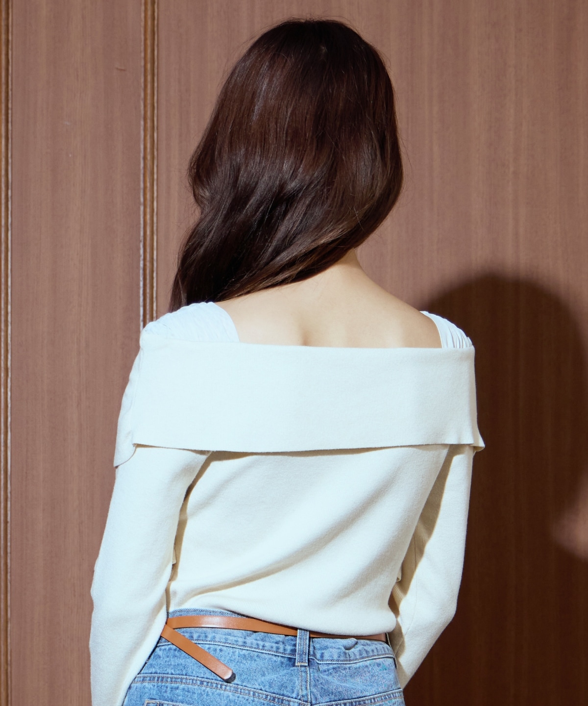 クロスネックプルオーバー