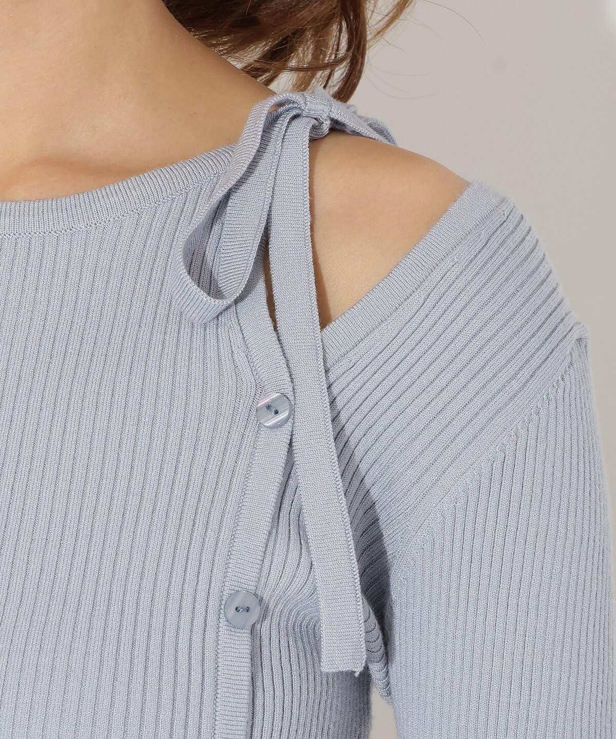 【先行予約受付中】アシメリボンスリットプルオーバー