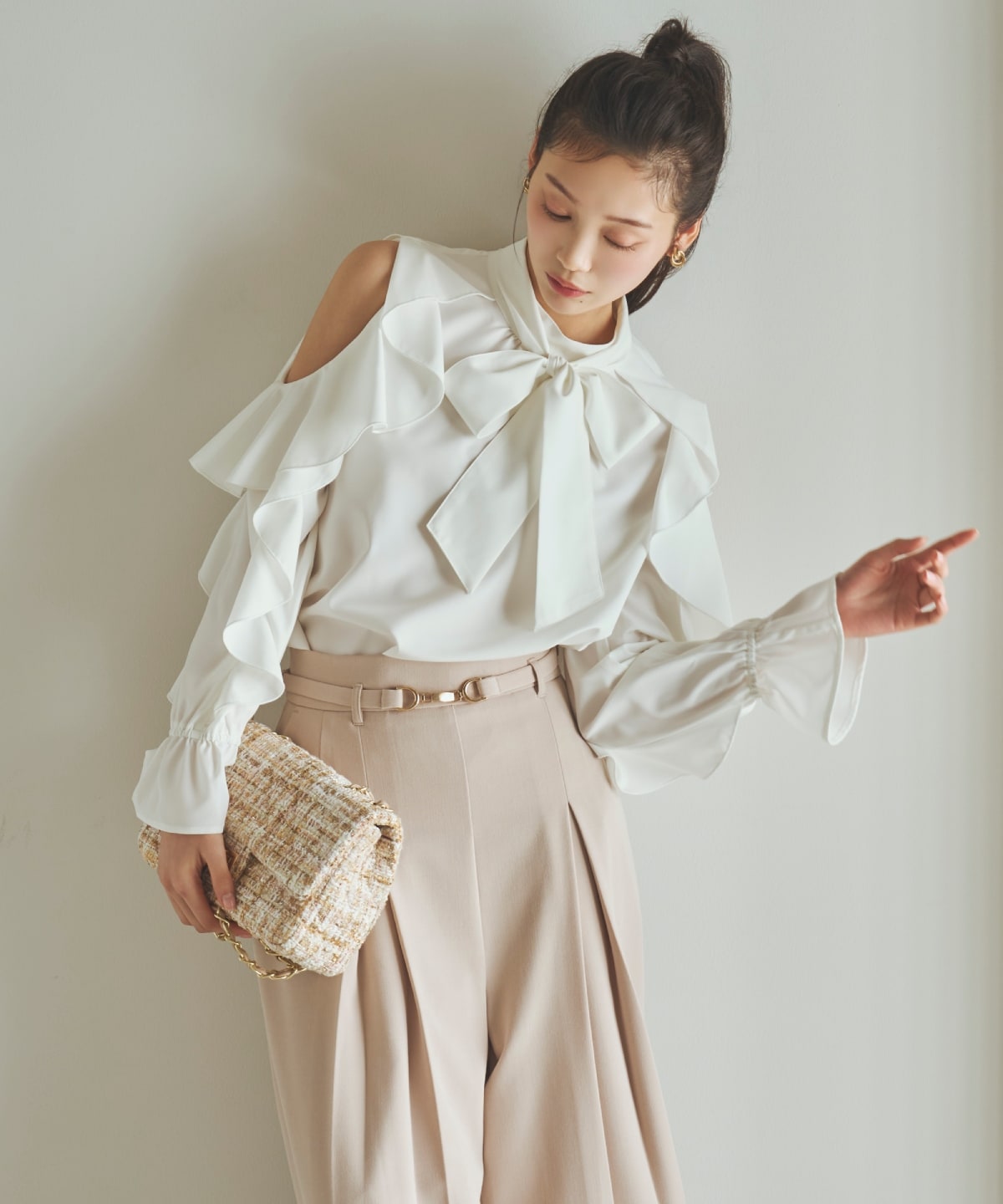 【先行予約受付中】ハイウエストタックワイドパンツ