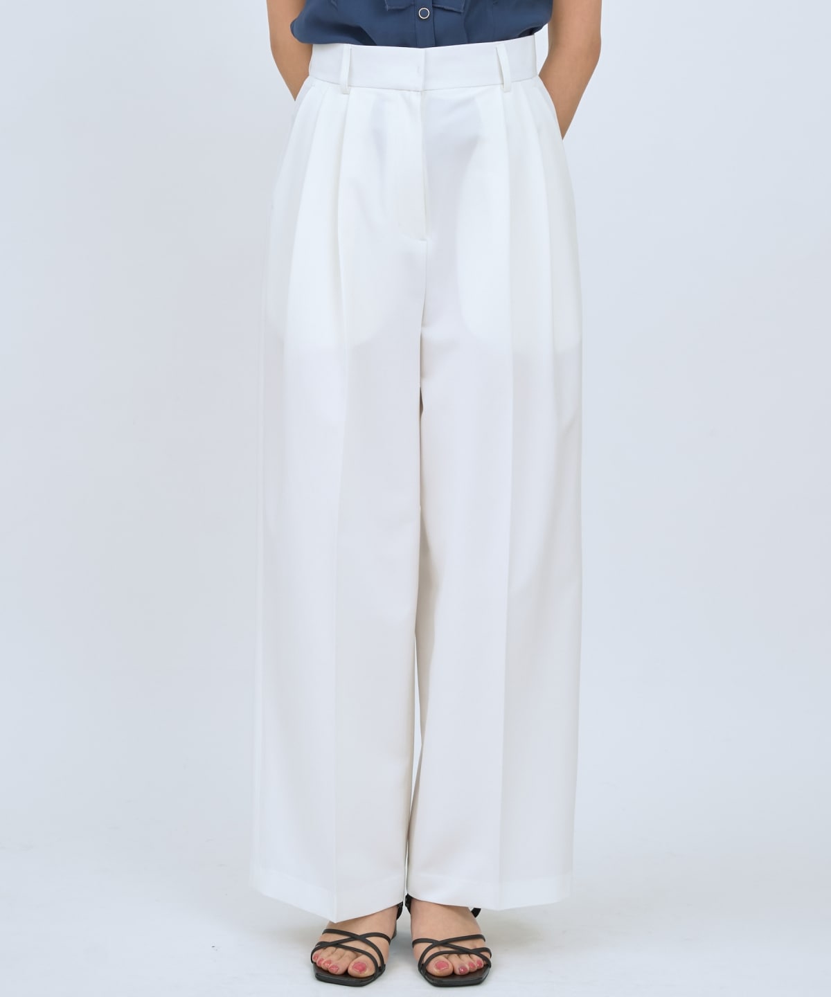 【先行予約受付中】2タックワイドパンツ