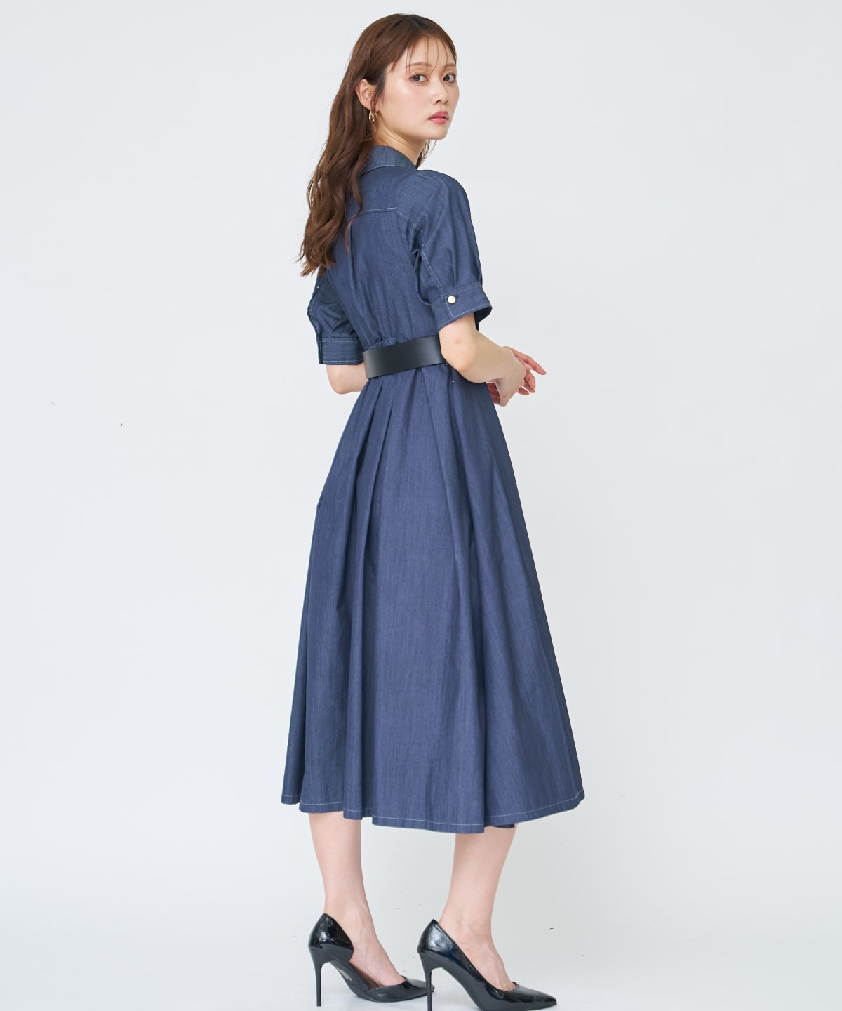 【先行予約受付中】ベルト付き５分袖デニムワンピース