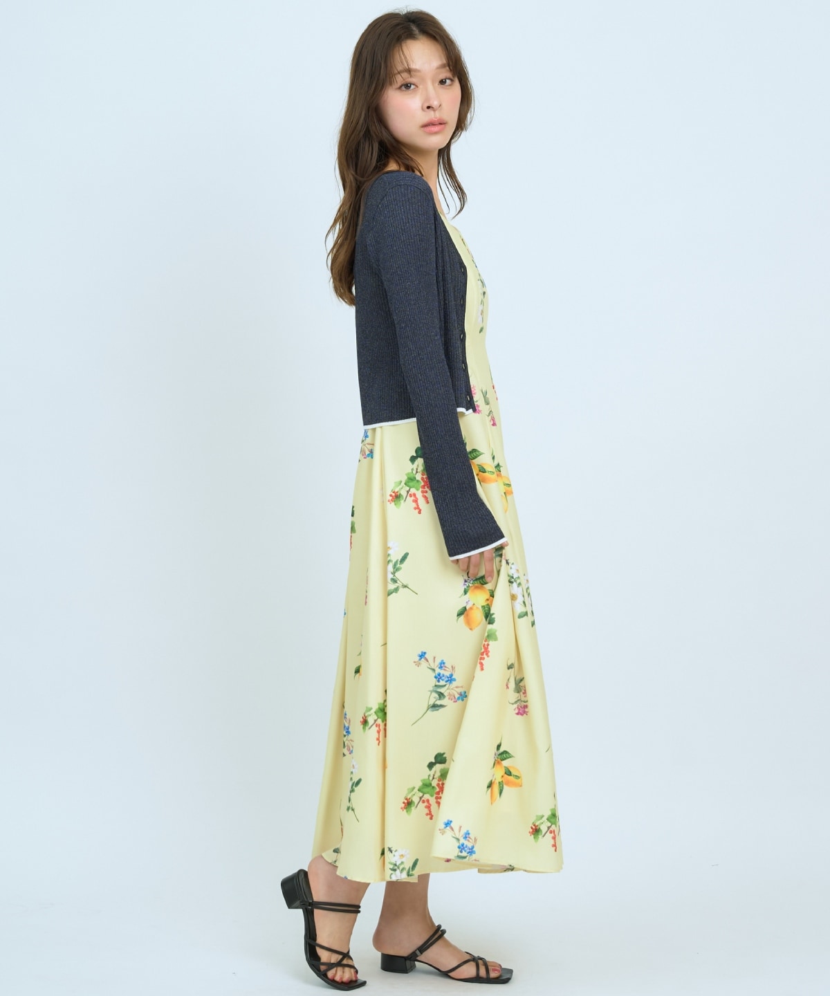 【5/14(木)一部店舗先行発売】フルーツ×フラワープリントワンピース