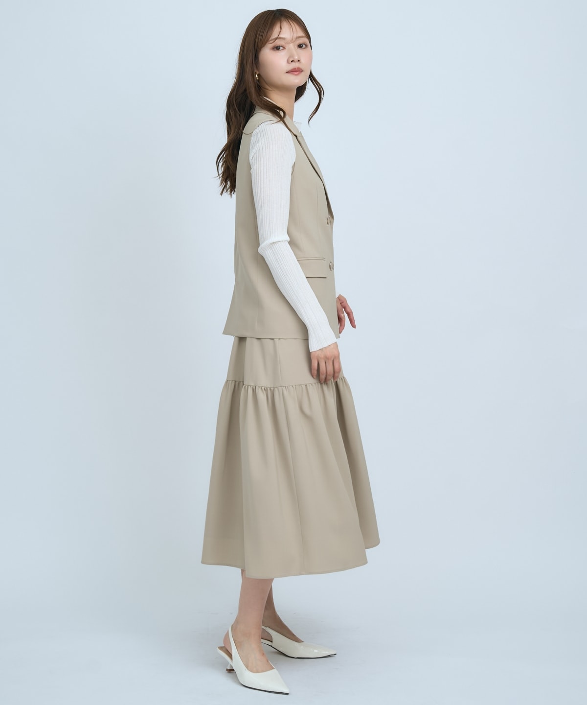 テーラードジレ×ティアードキャミワンピース