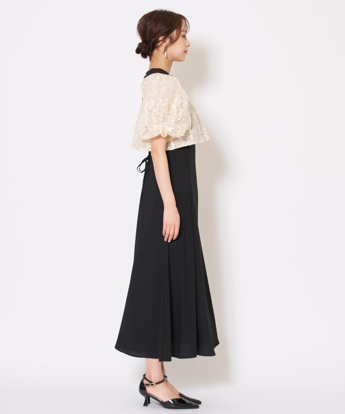 サテントリミングブラウス×ドレス