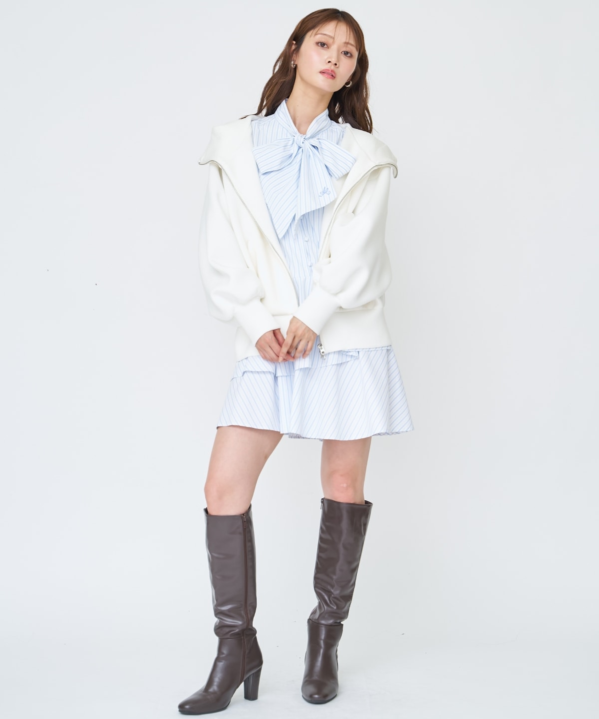 ロゴ刺繍ボンディングZIPパーカー