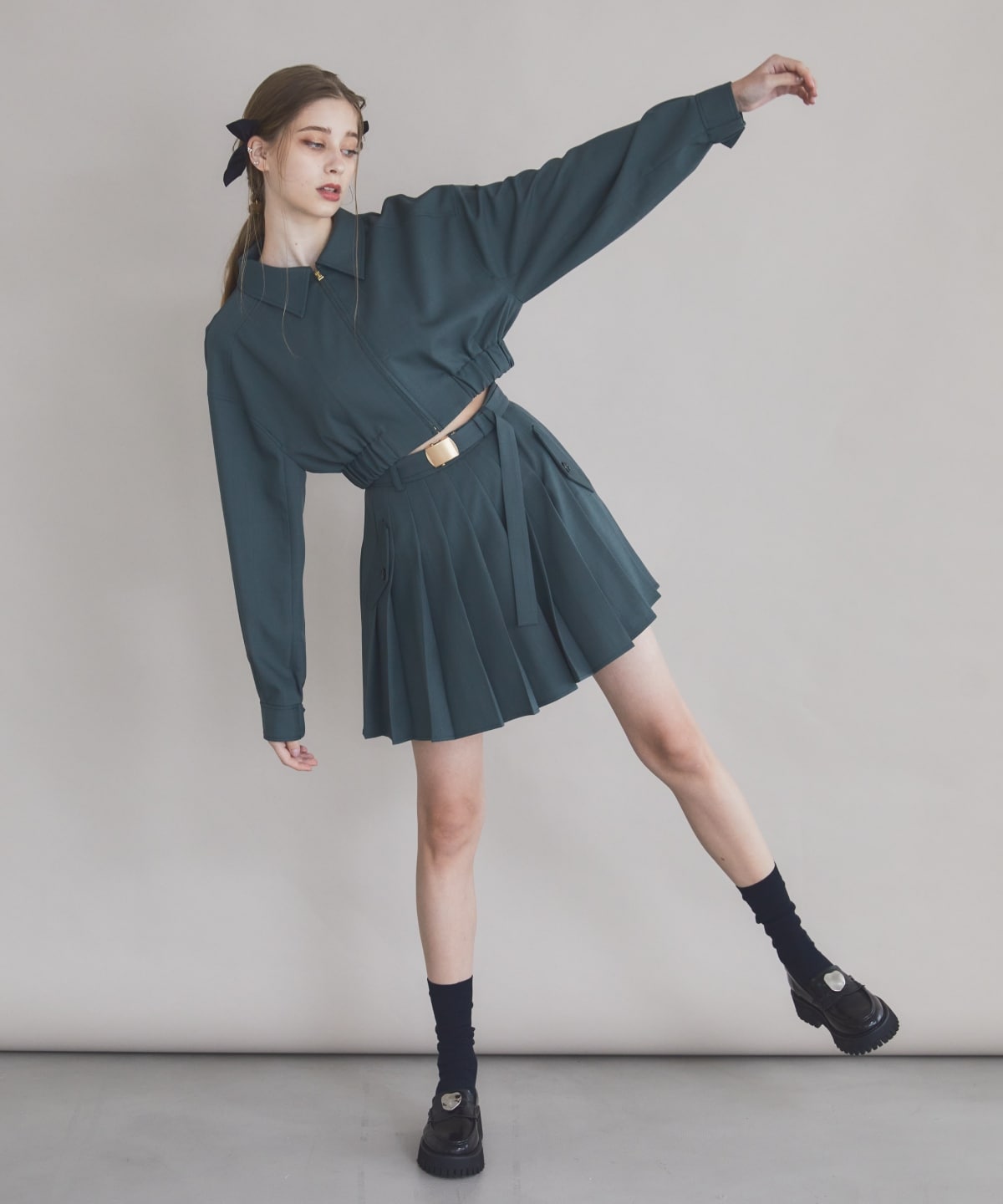 【セットアップ可能】ベルト付きプリーツショートスカート