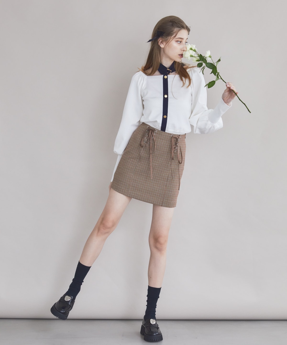 リボンレースアップミニスカート