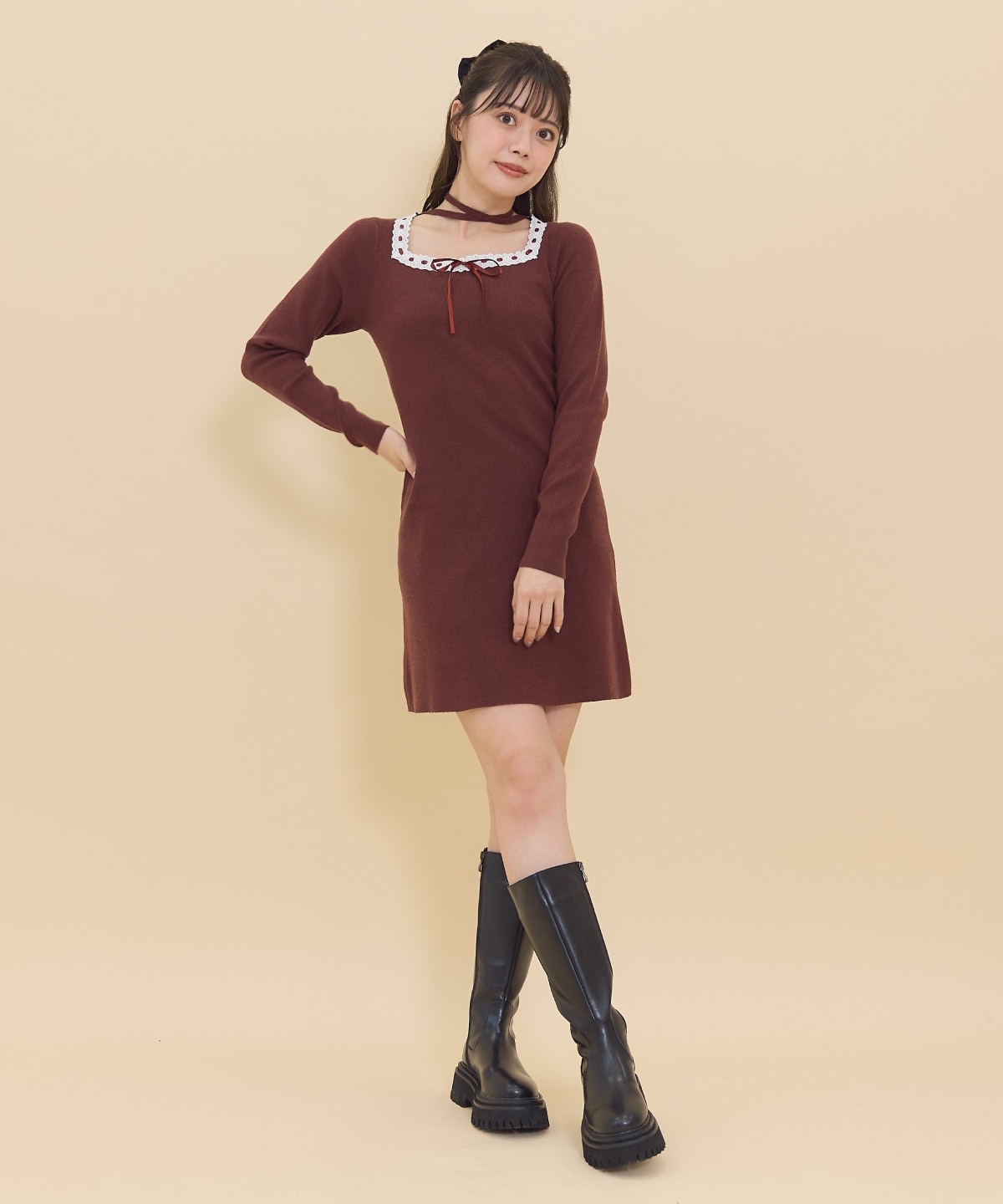 レーストリミングニットワンピース