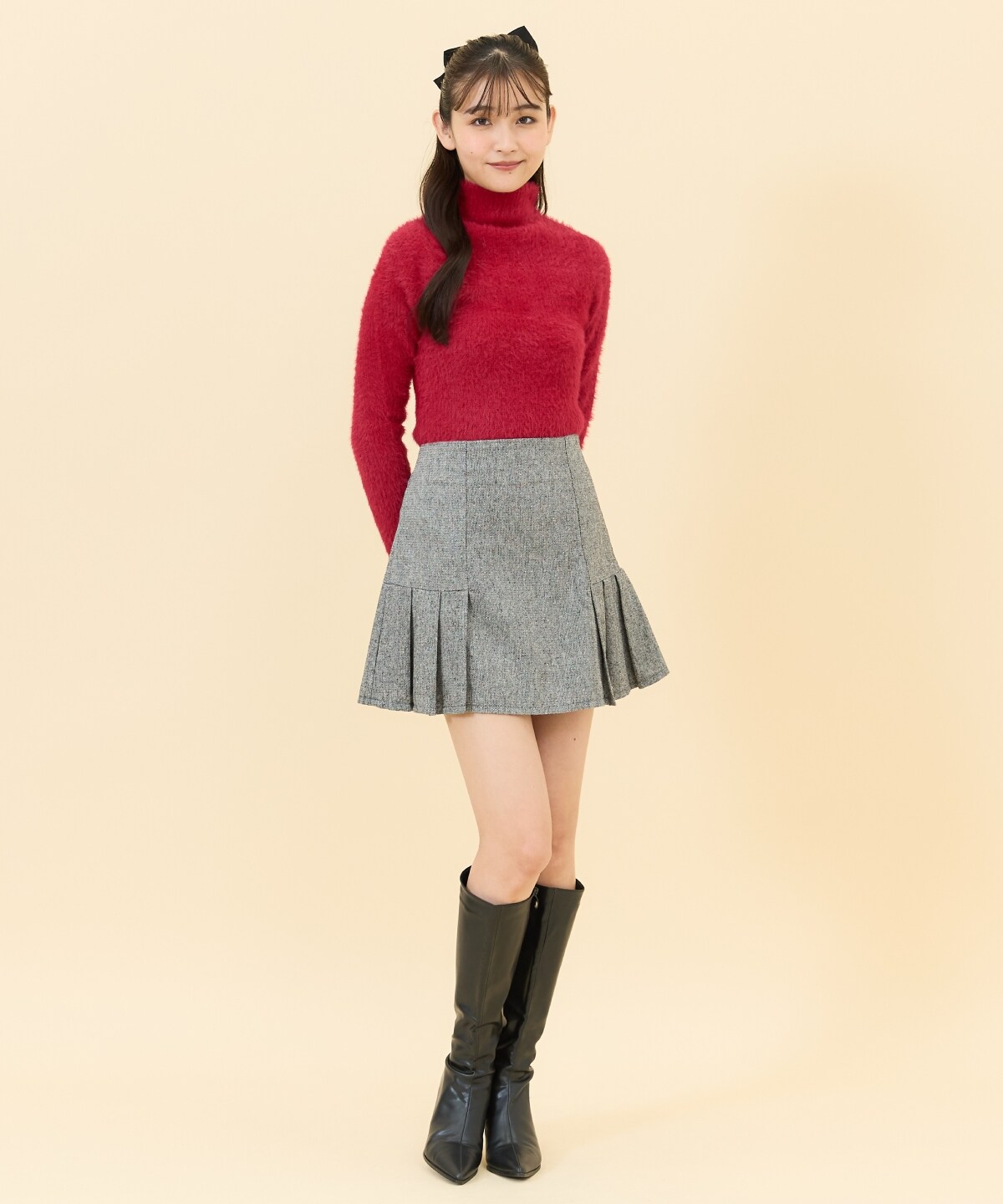 ハイネックフェザーニット