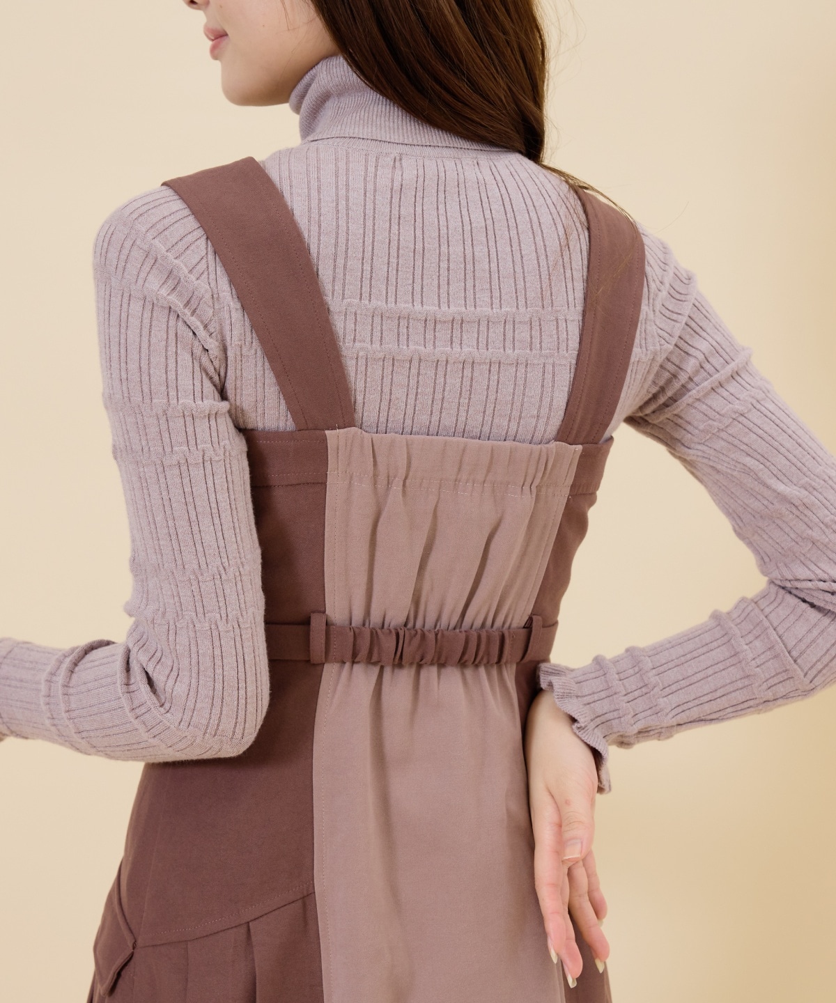 デザインリブタートルニット