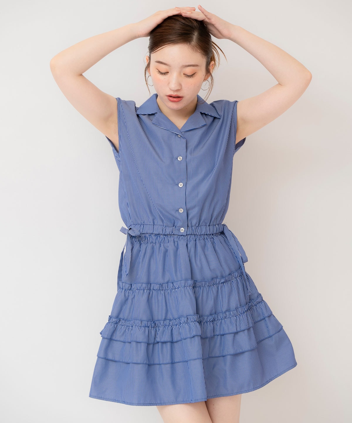 ストライプブラウス×ティアードスカートセットアップ