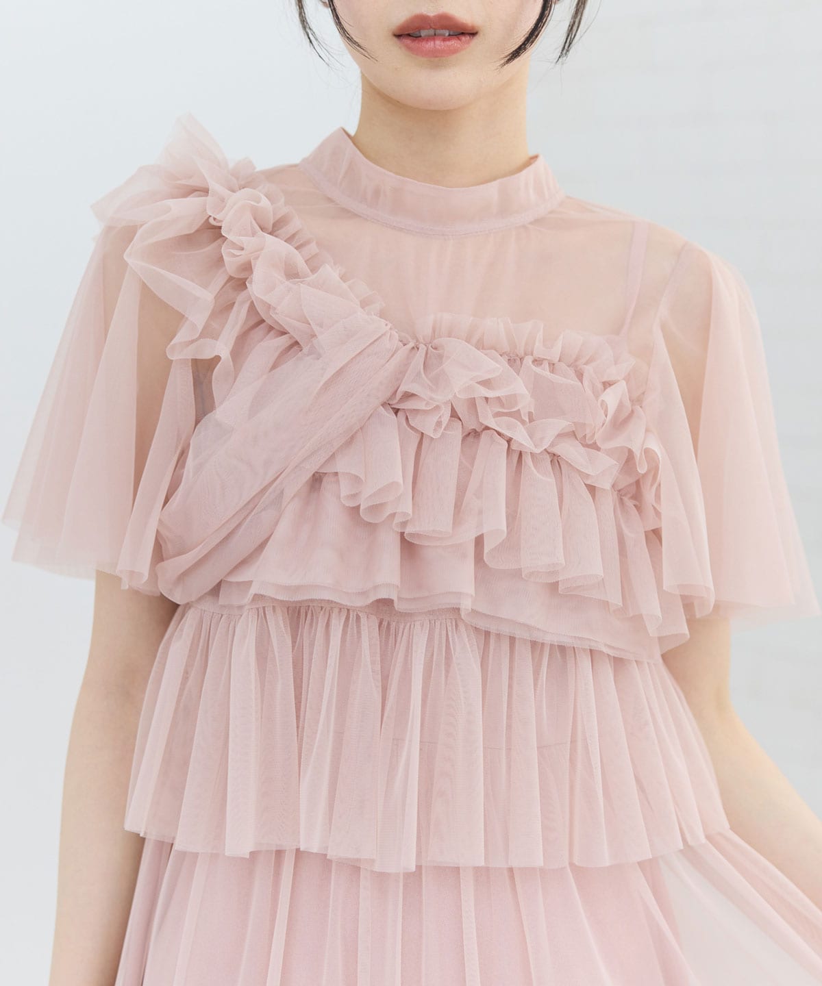 チュールフリルブラウス×キャミワンピースドレス