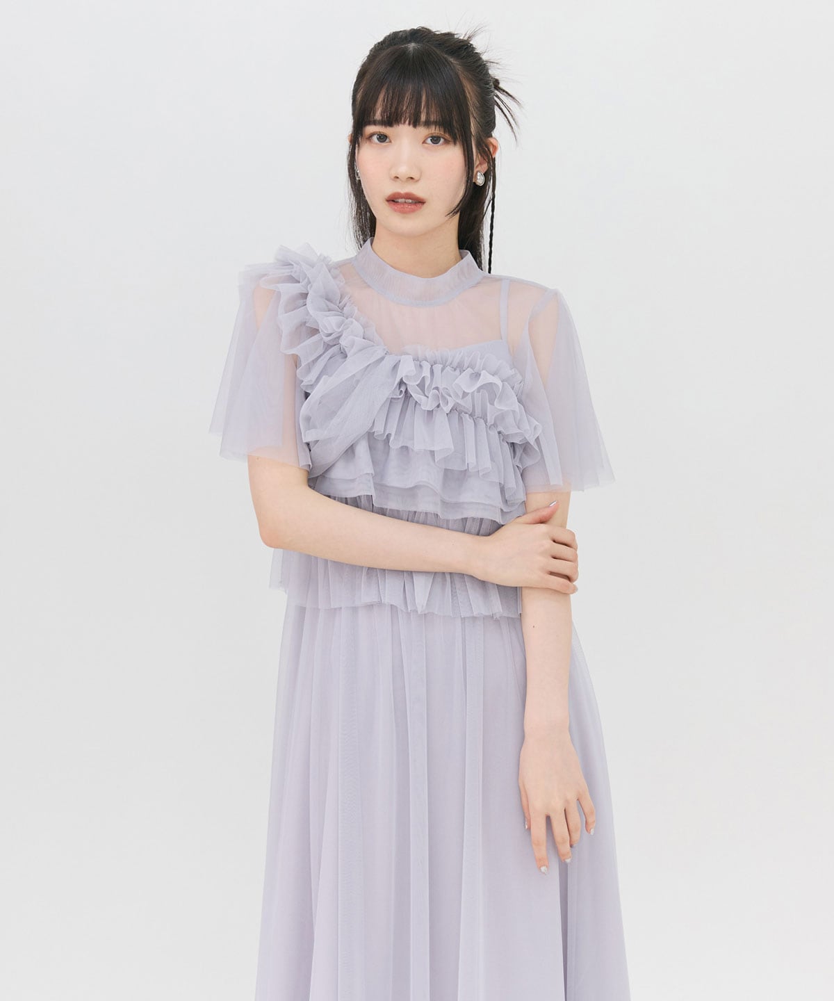 チュールフリルブラウス×キャミワンピースドレス