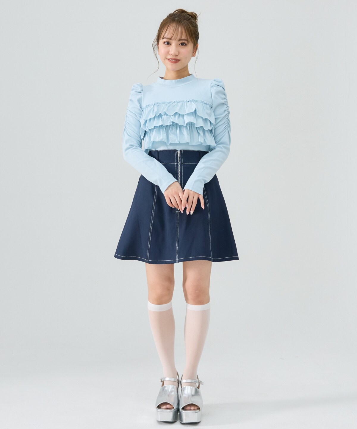 異素材フリルトップス