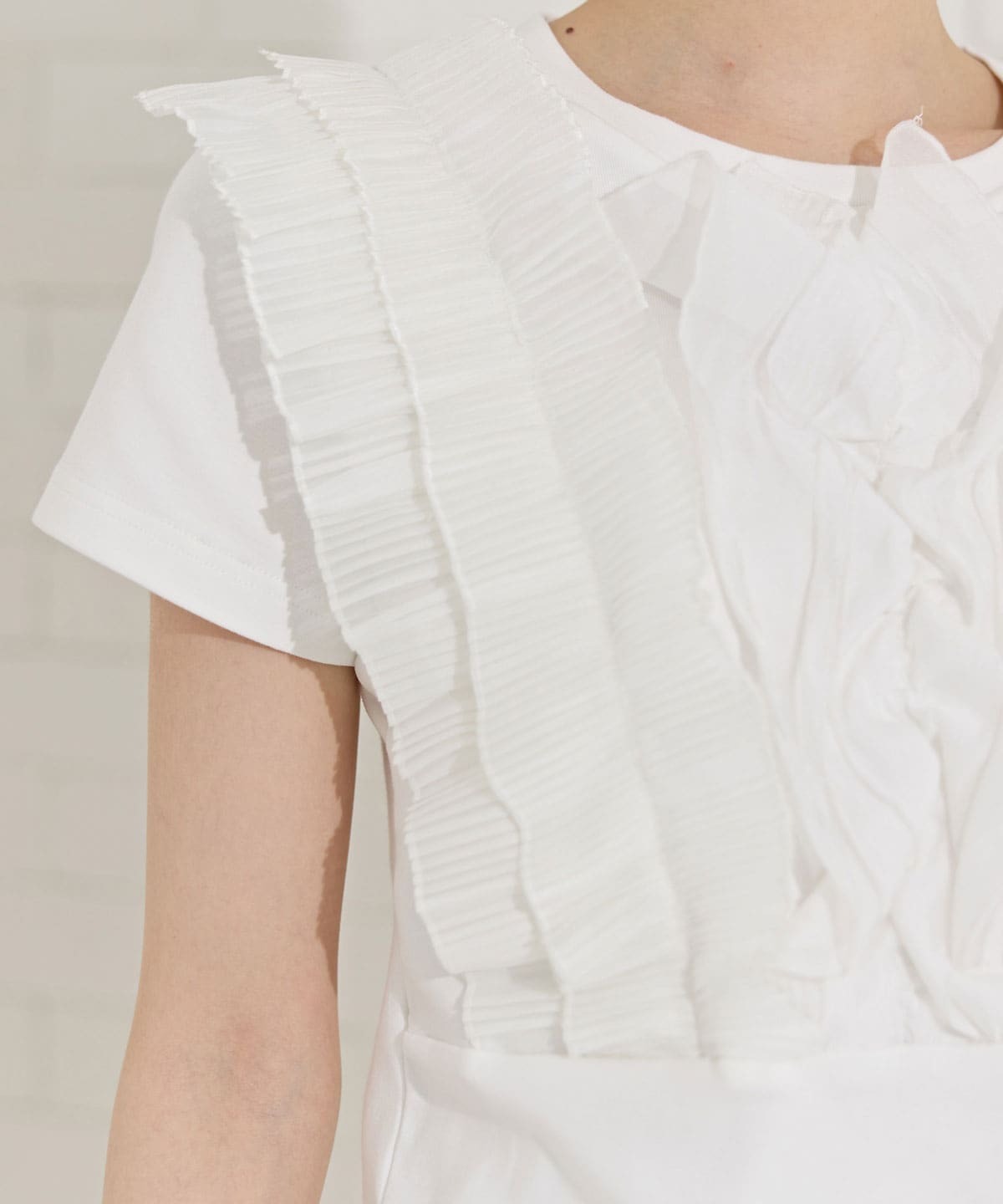 ラッフルプリーツTシャツ