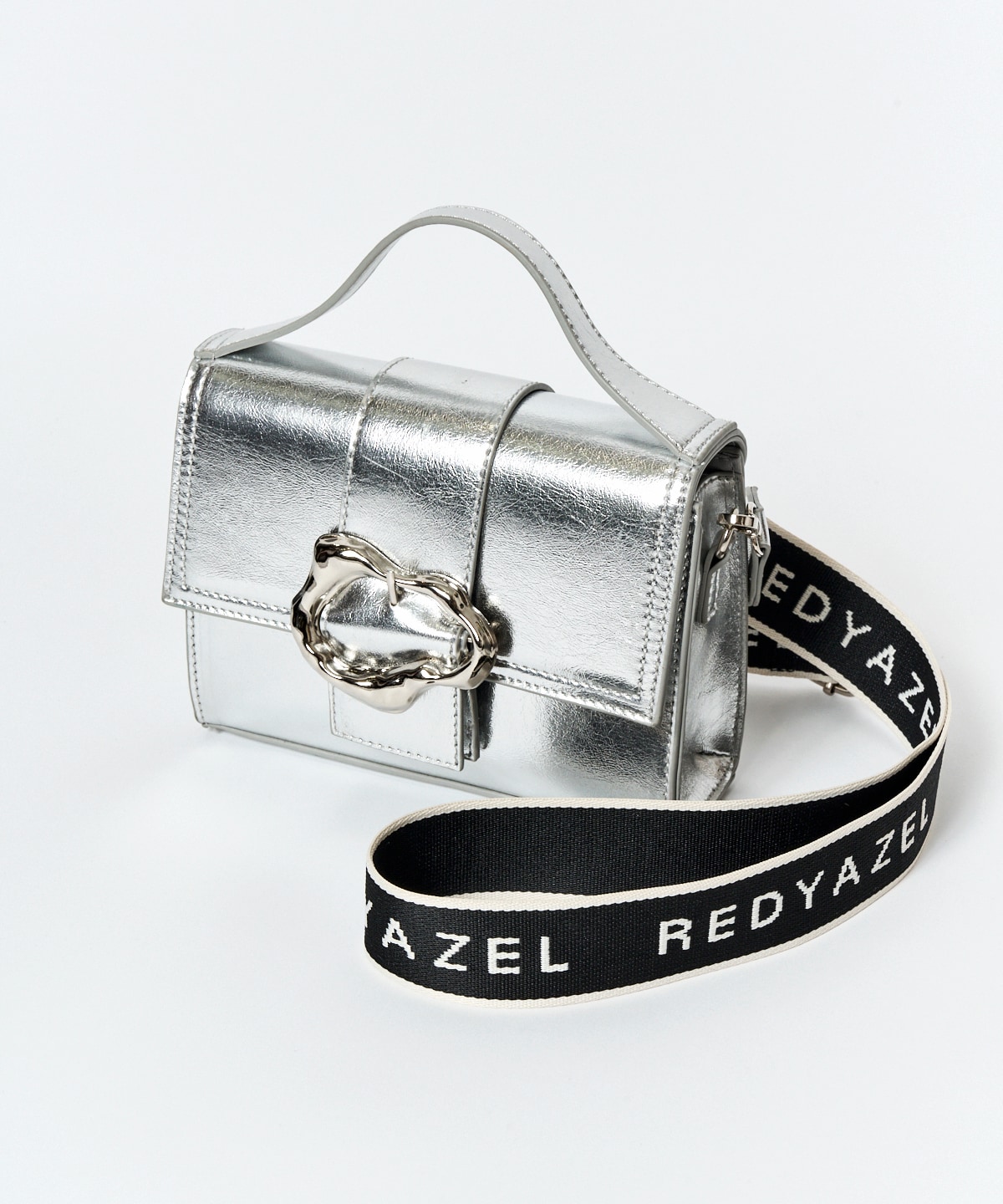 バックルデザインロゴストラップミニバッグ