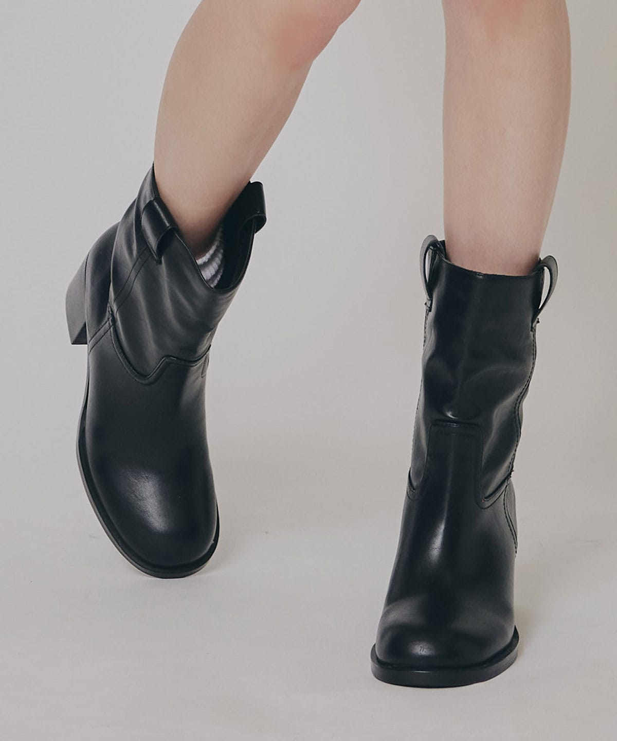 ウエスタンライクショートブーツ