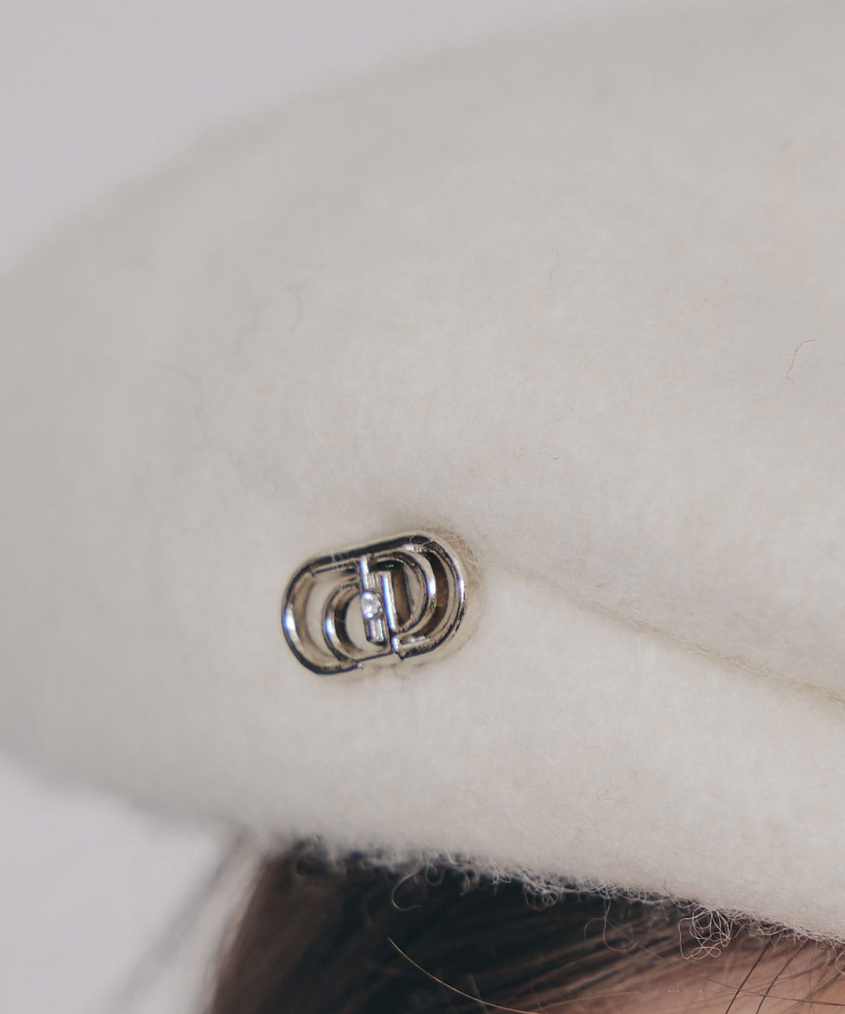 メタルプレートベレー