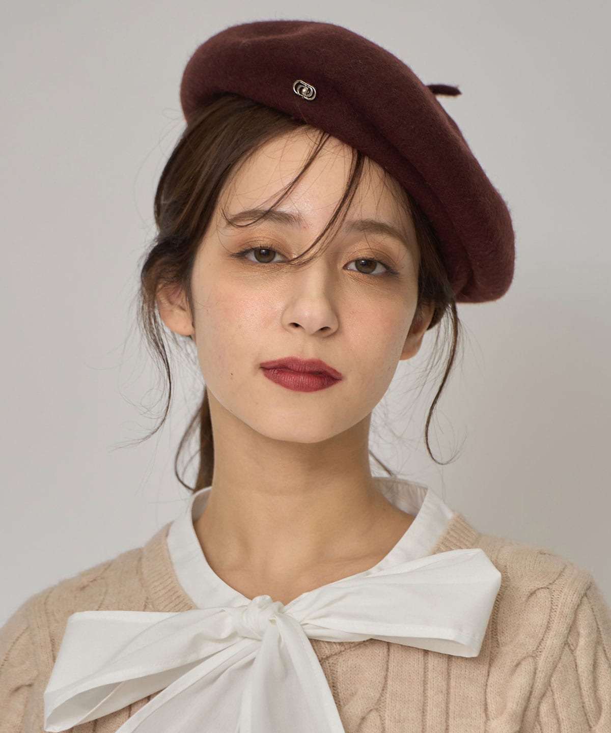 メタルプレートベレー