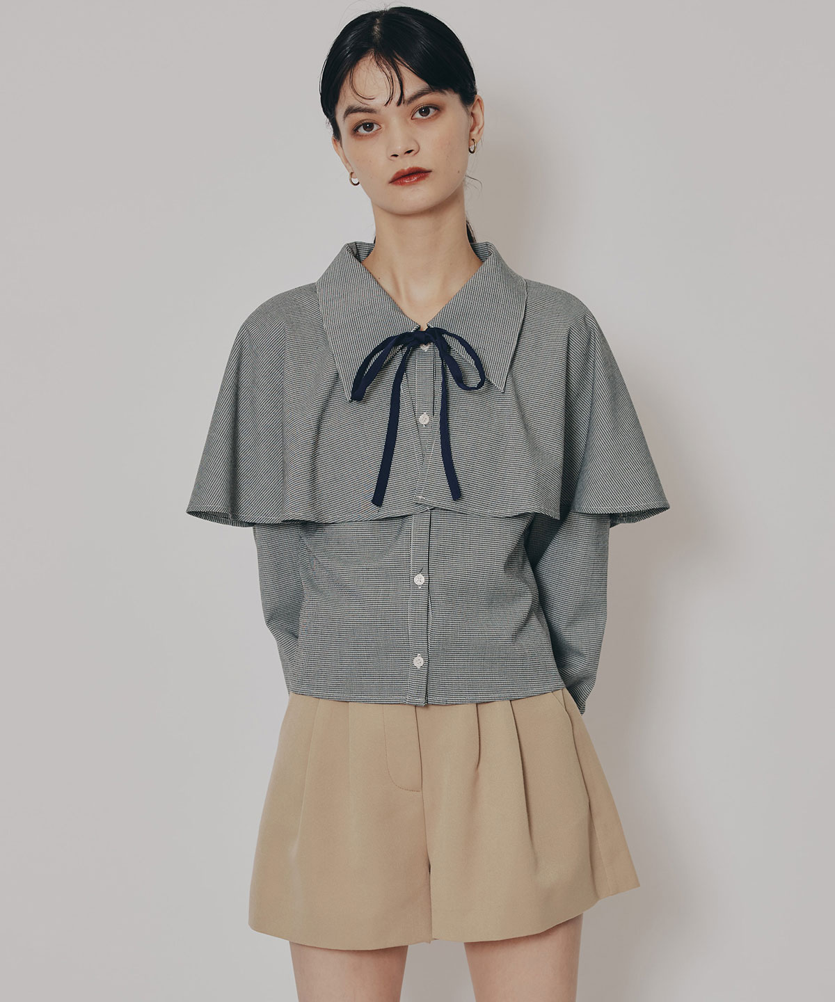 ケープライクグレンチェックリボンタイブラウス