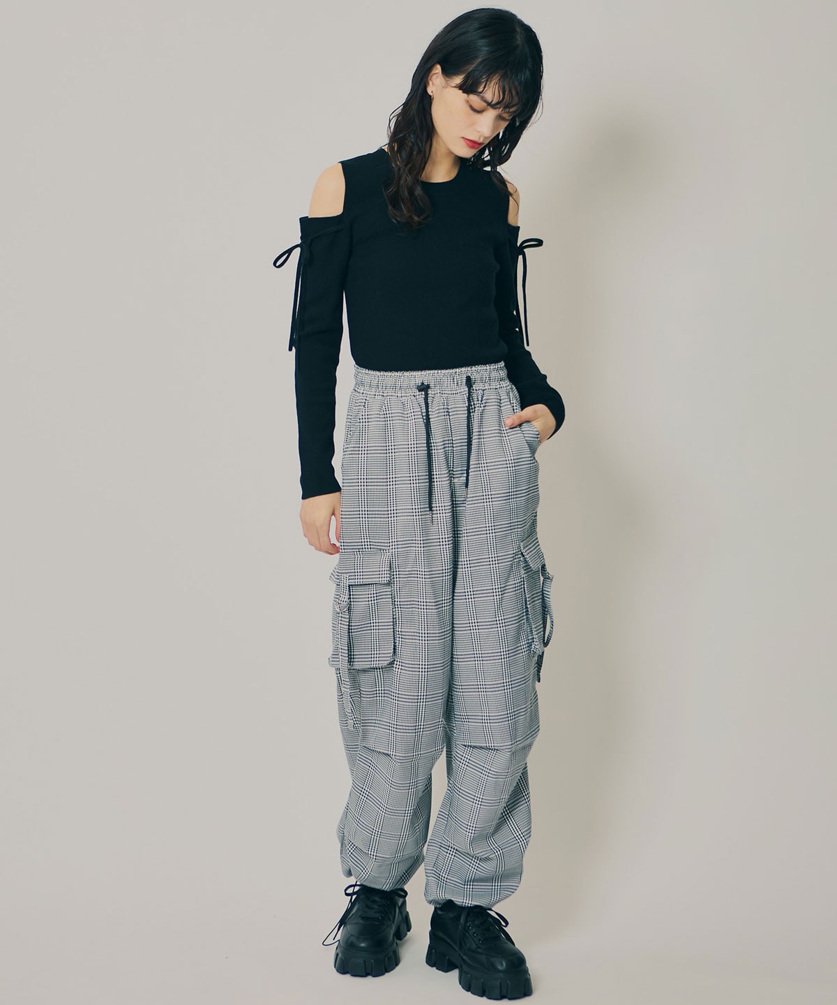 タブポケットカーゴパンツ