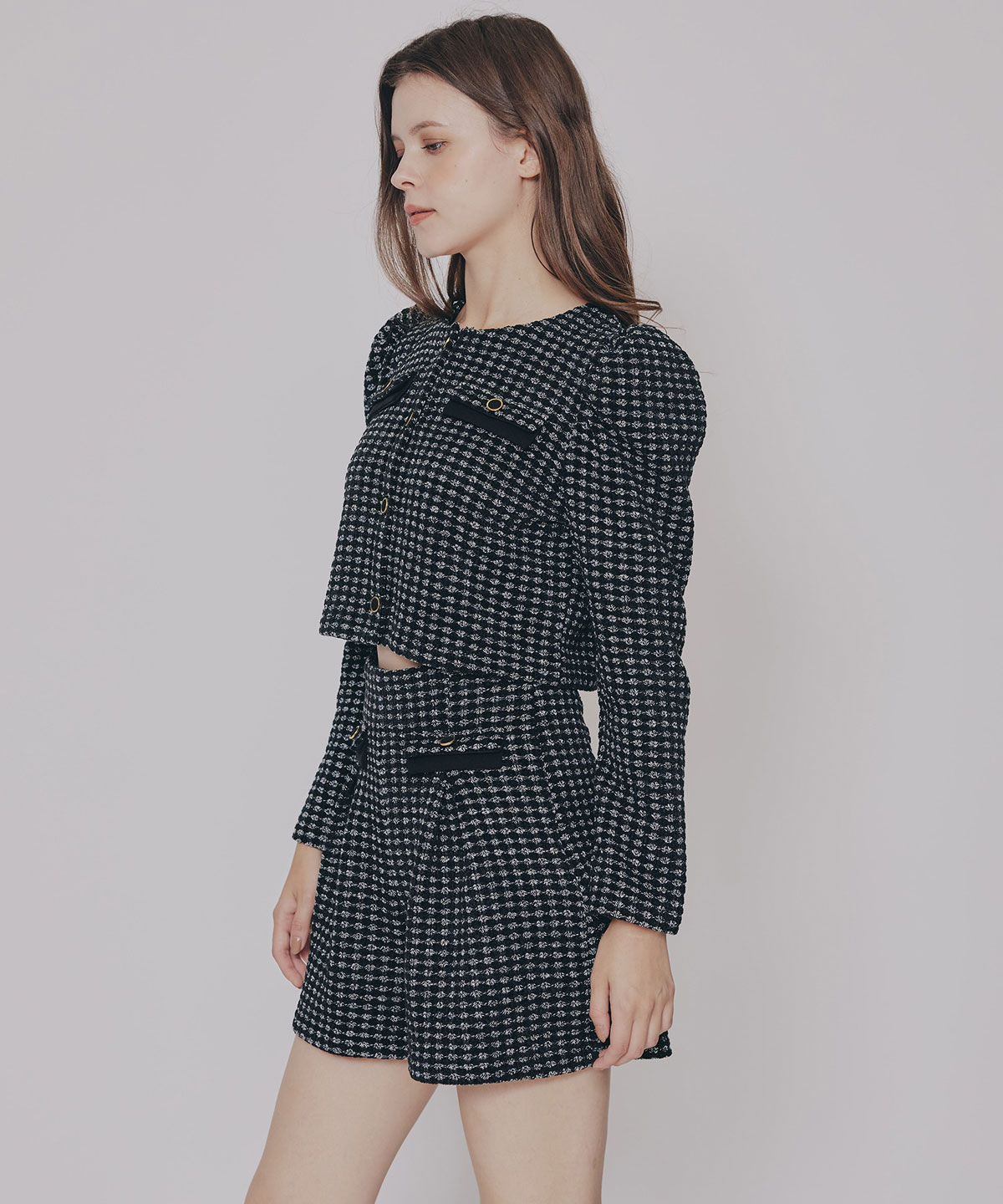 カットツイードジャケット×ショートパンツセットアップ