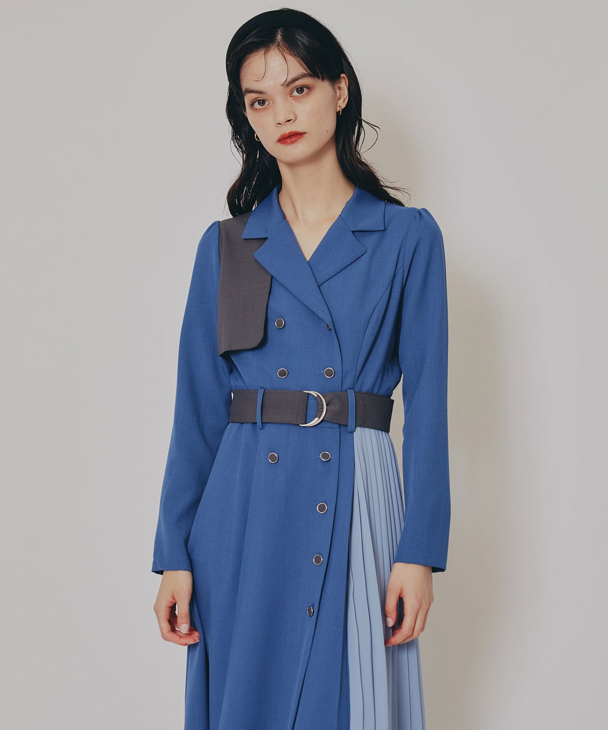 バイカラープリーツトレンチワンピース