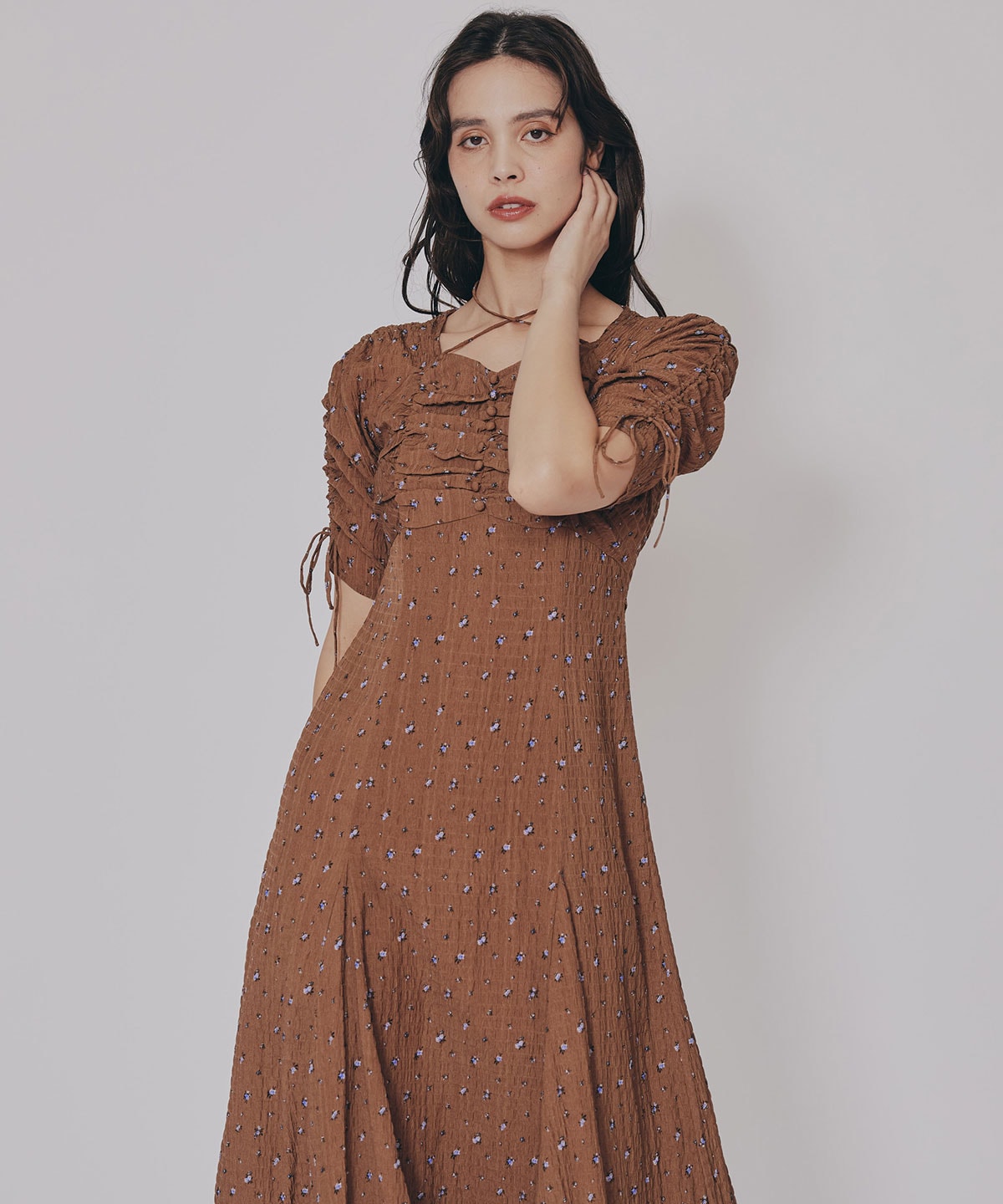 ミニフラワーイレヘムロングワンピース