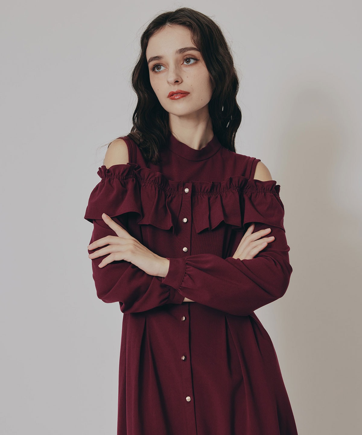 オープンショルダーフリルワンピース