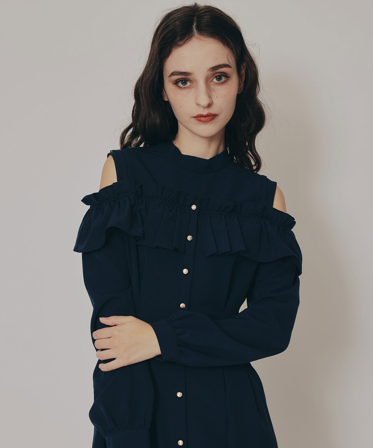 オープンショルダーフリルワンピース