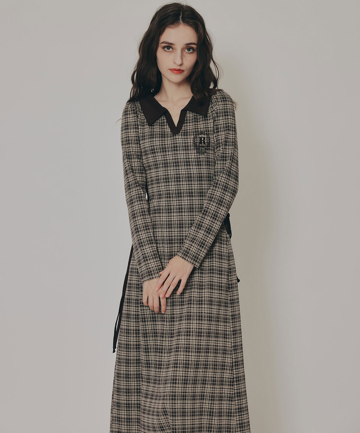 エンブレムサイドレースアップチェックワンピース