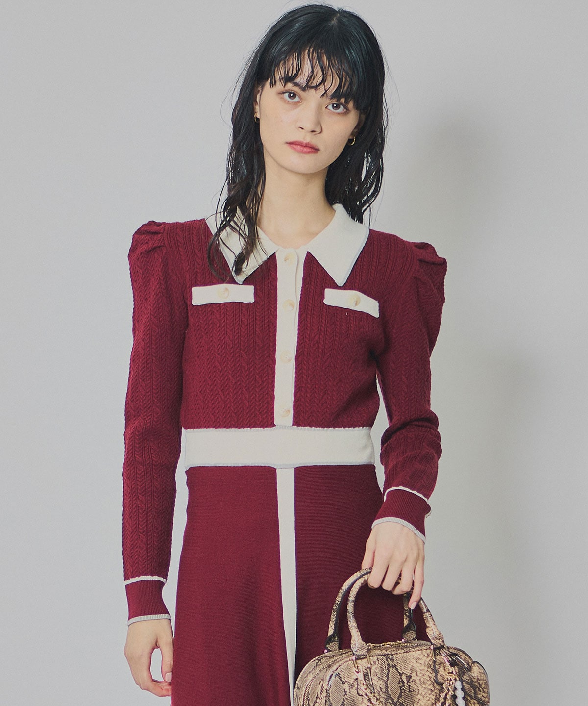 マルチケーブルバイカラーニットワンピース