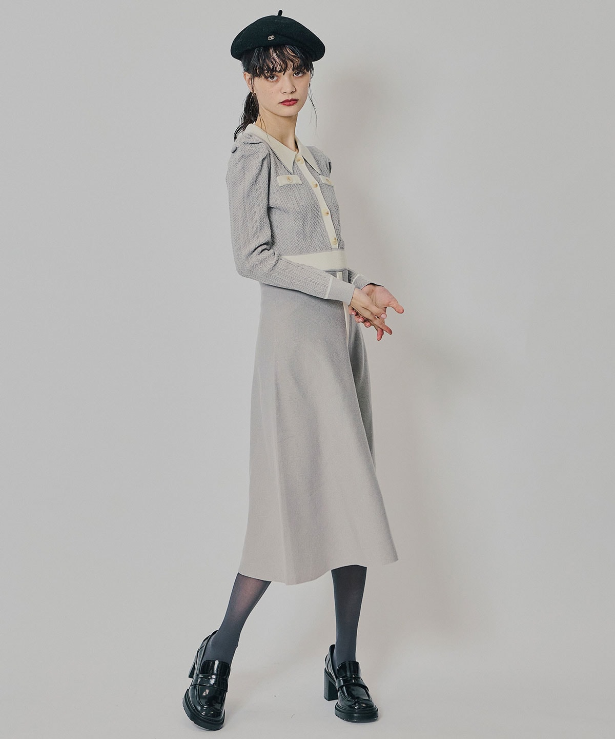 マルチケーブルバイカラーニットワンピース