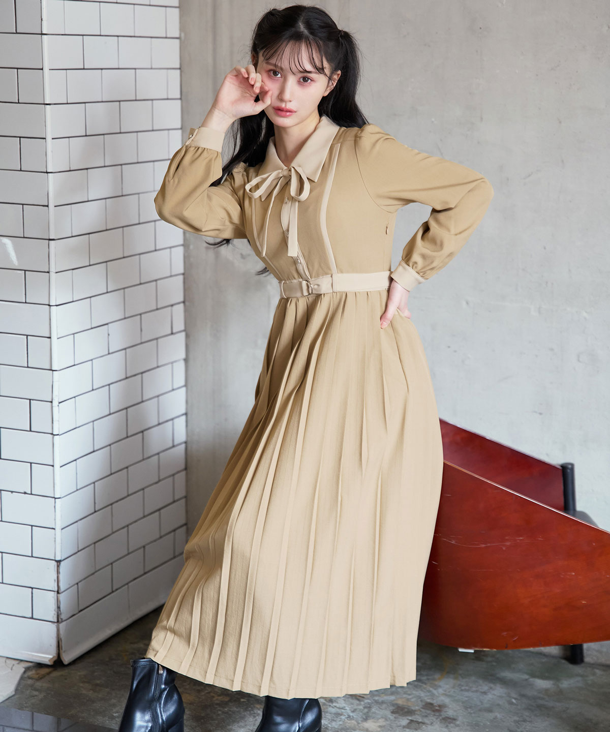 クラシカルバイカラーラインリボンタイプリーツロングワンピース