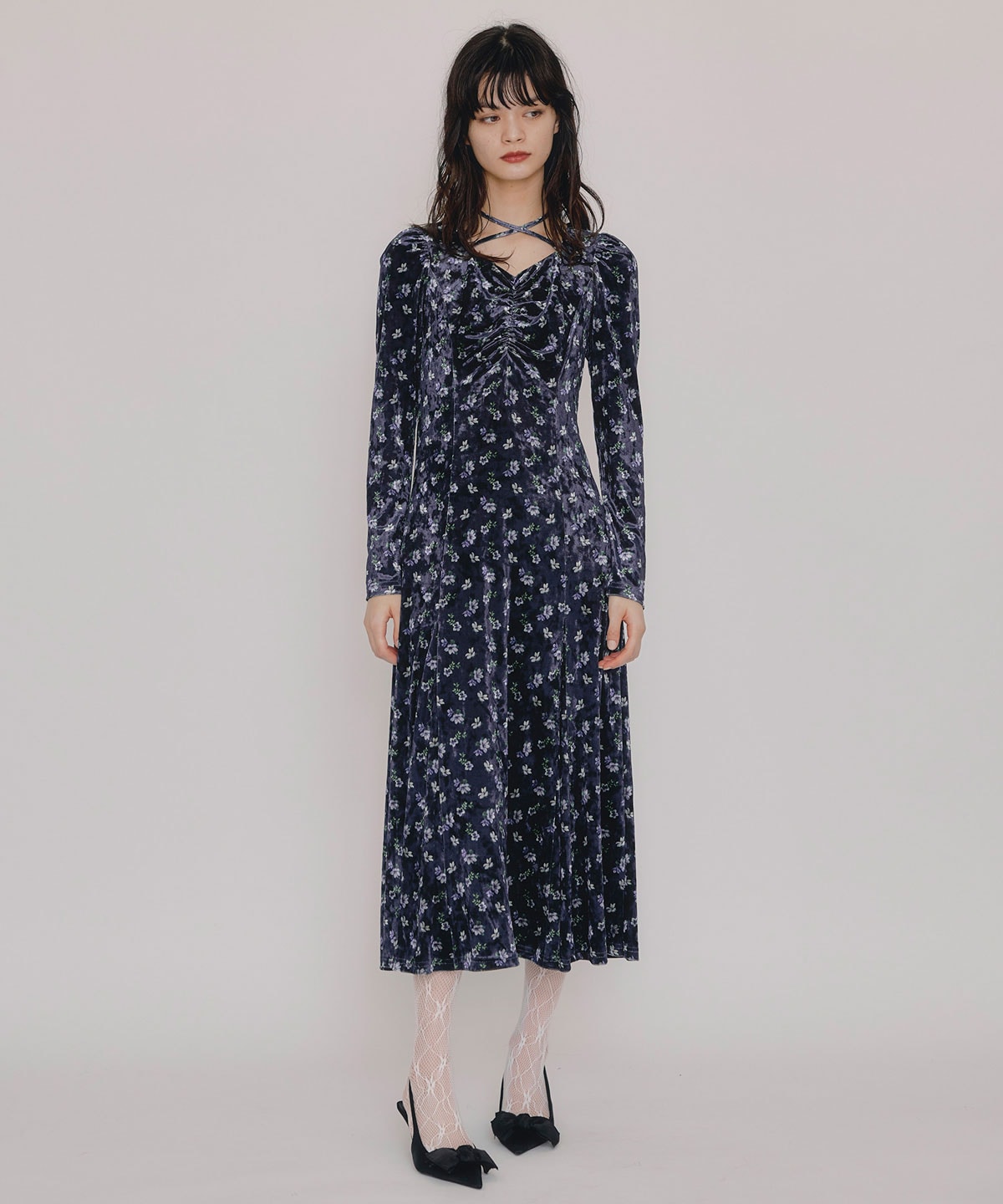 クロスリボンフラワーベロアロングワンピース