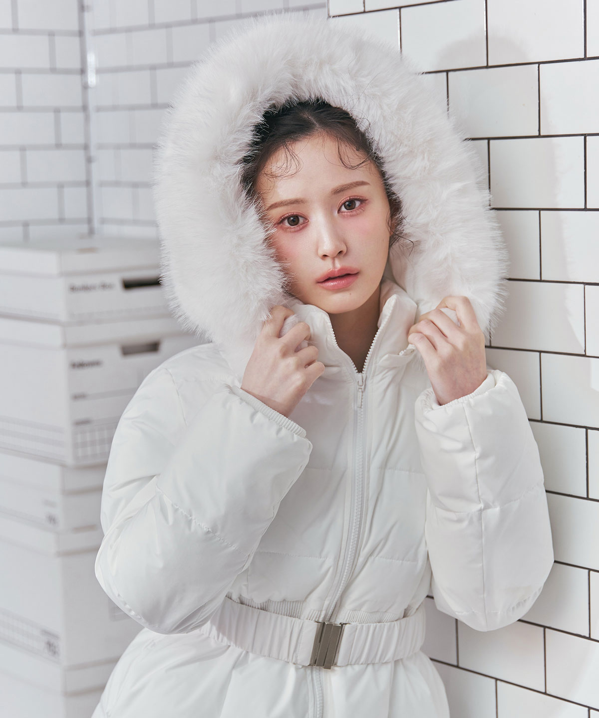 ベルトデザインキルティングファイバーダウンジャケット