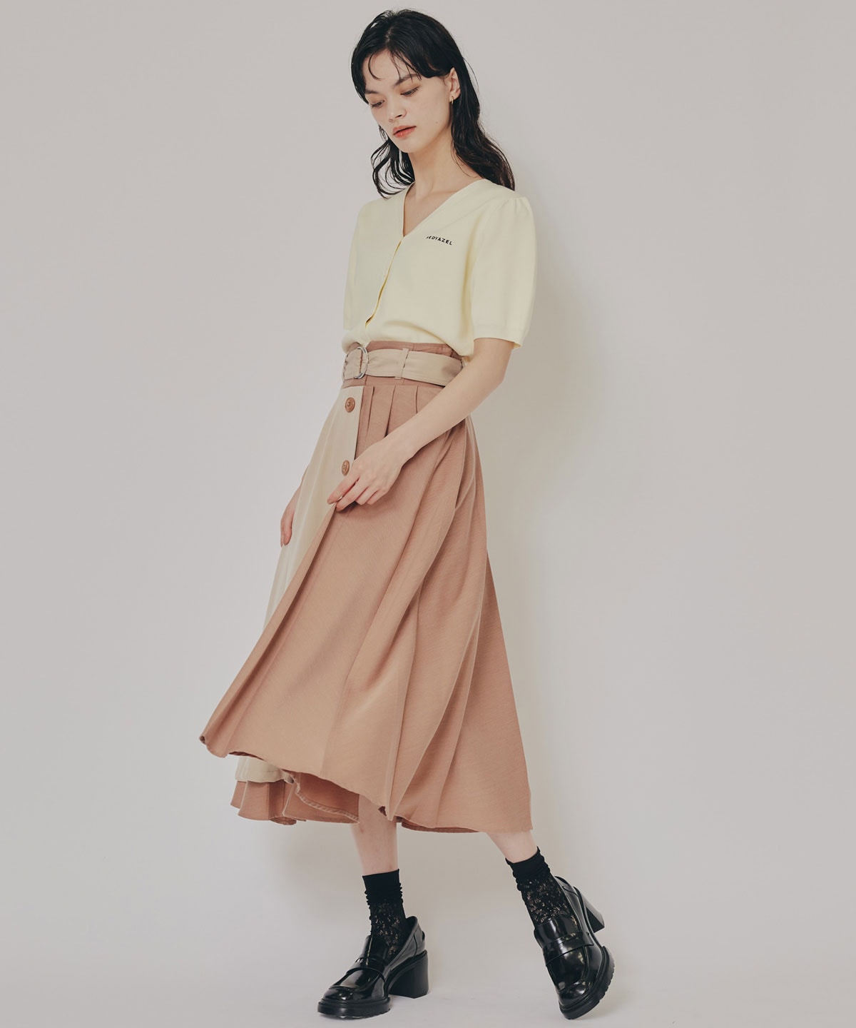 ロゴVネックショートスリーブカーディガン
