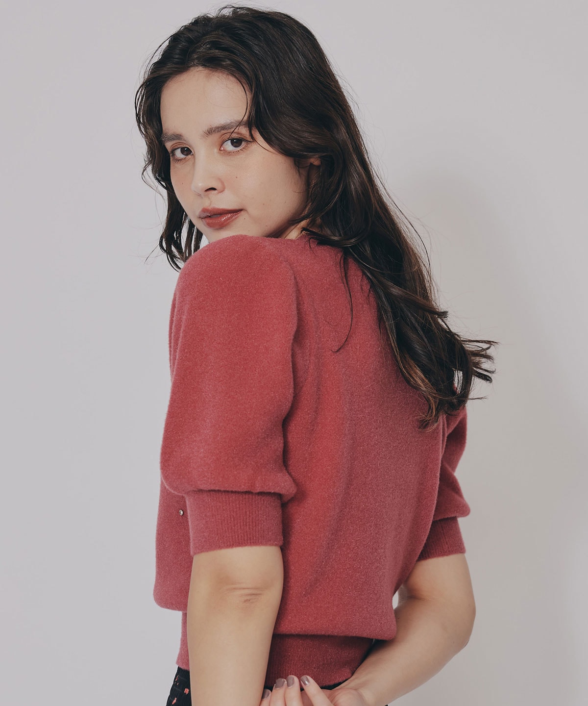ビジューパフスリーブニットトップス