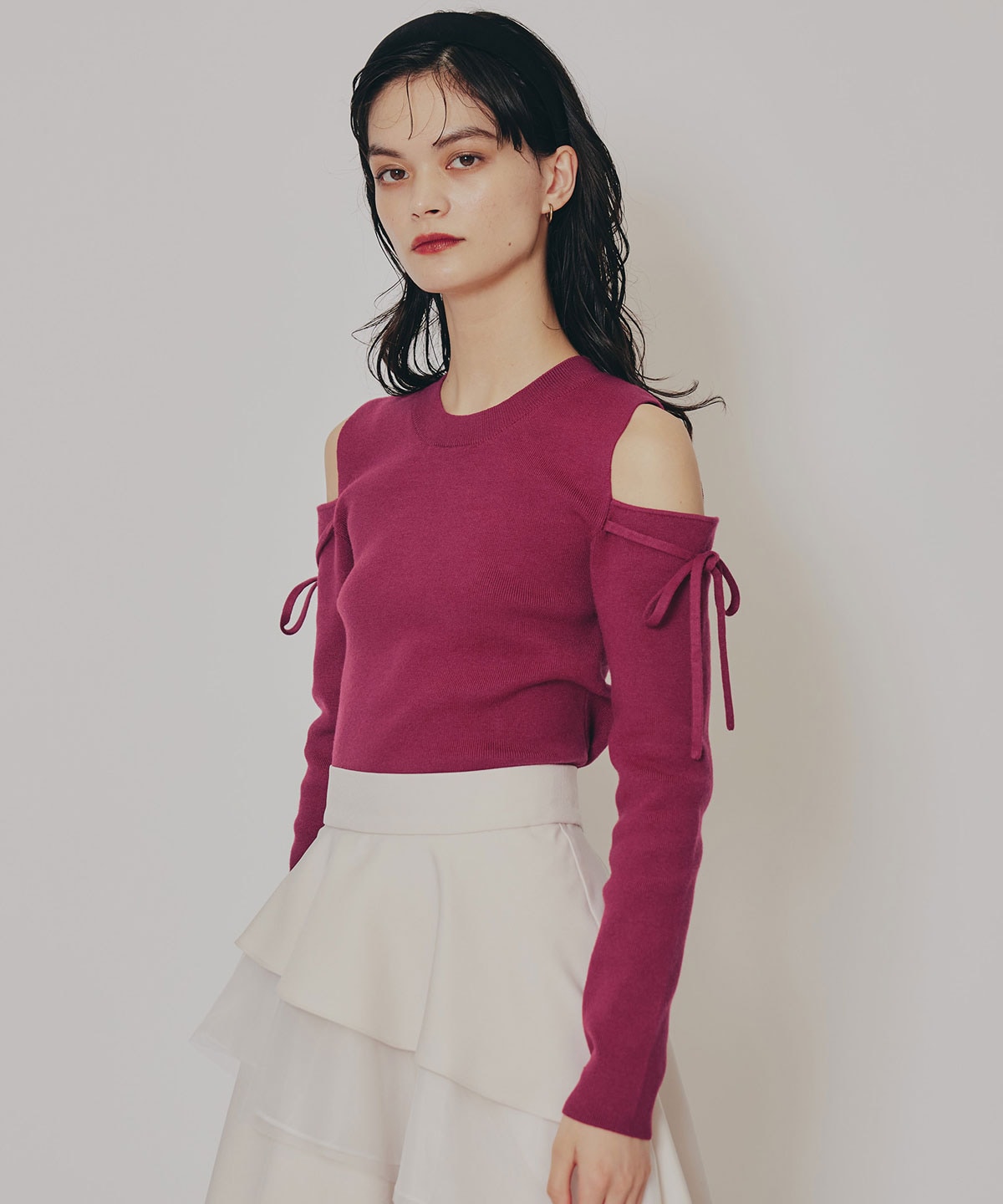 リボンオフショルダーニットトップス