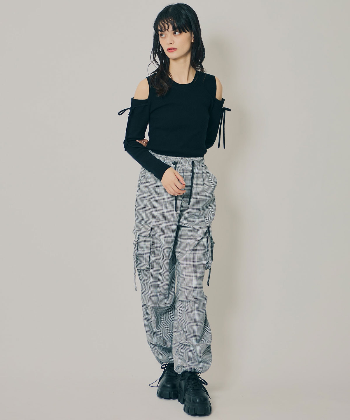 リボンオフショルダーニットトップス