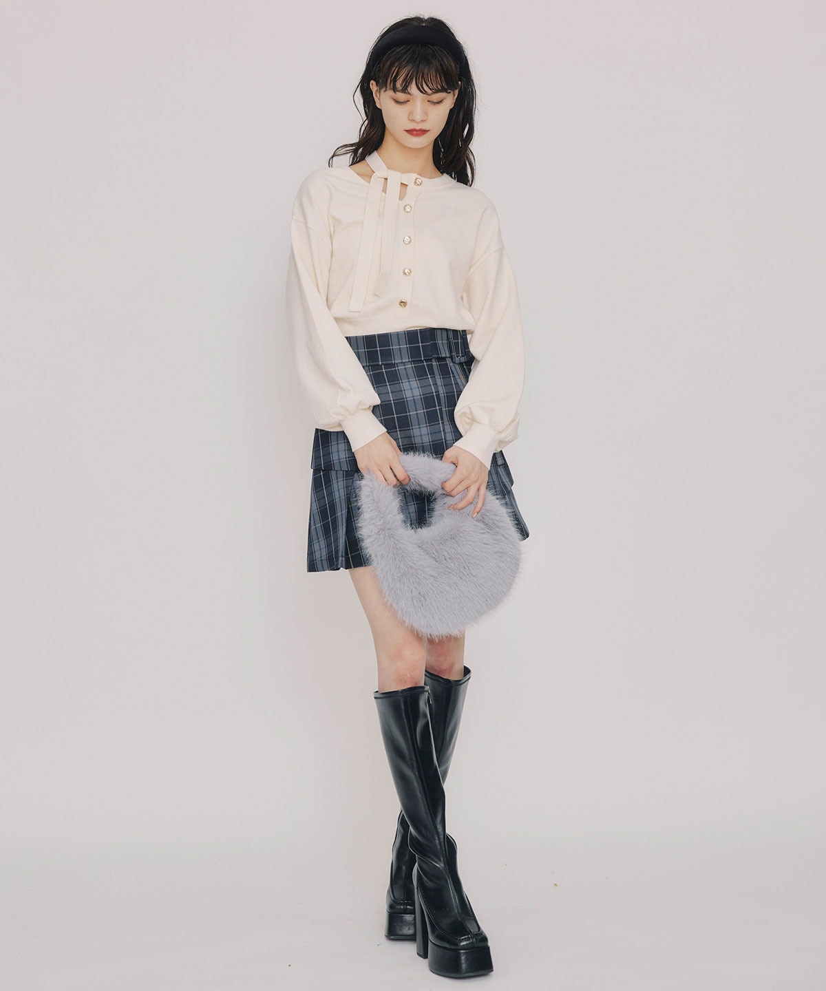 アシメカットデザインニットプルオーバー