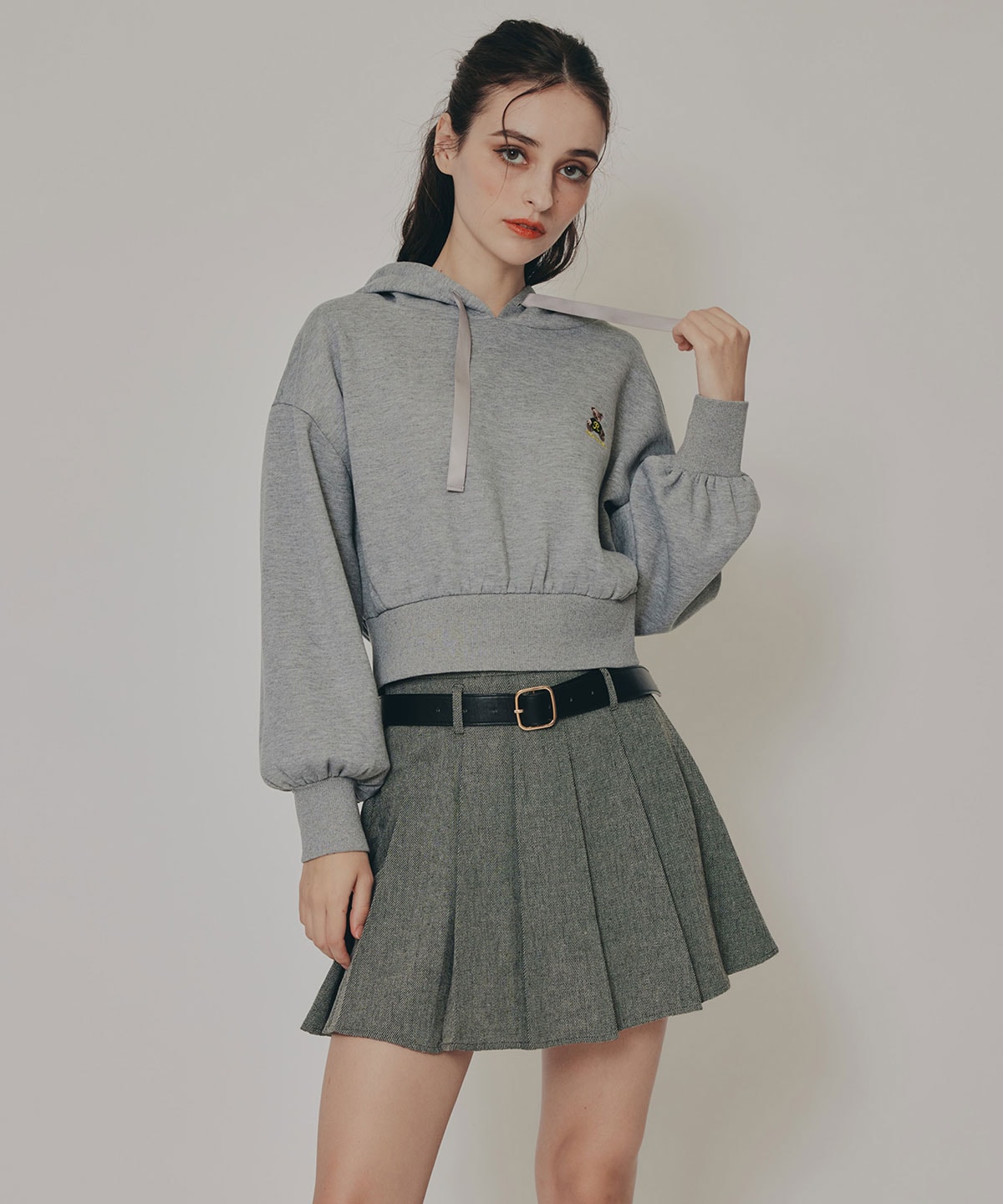 Azelyコンパクトフーディ