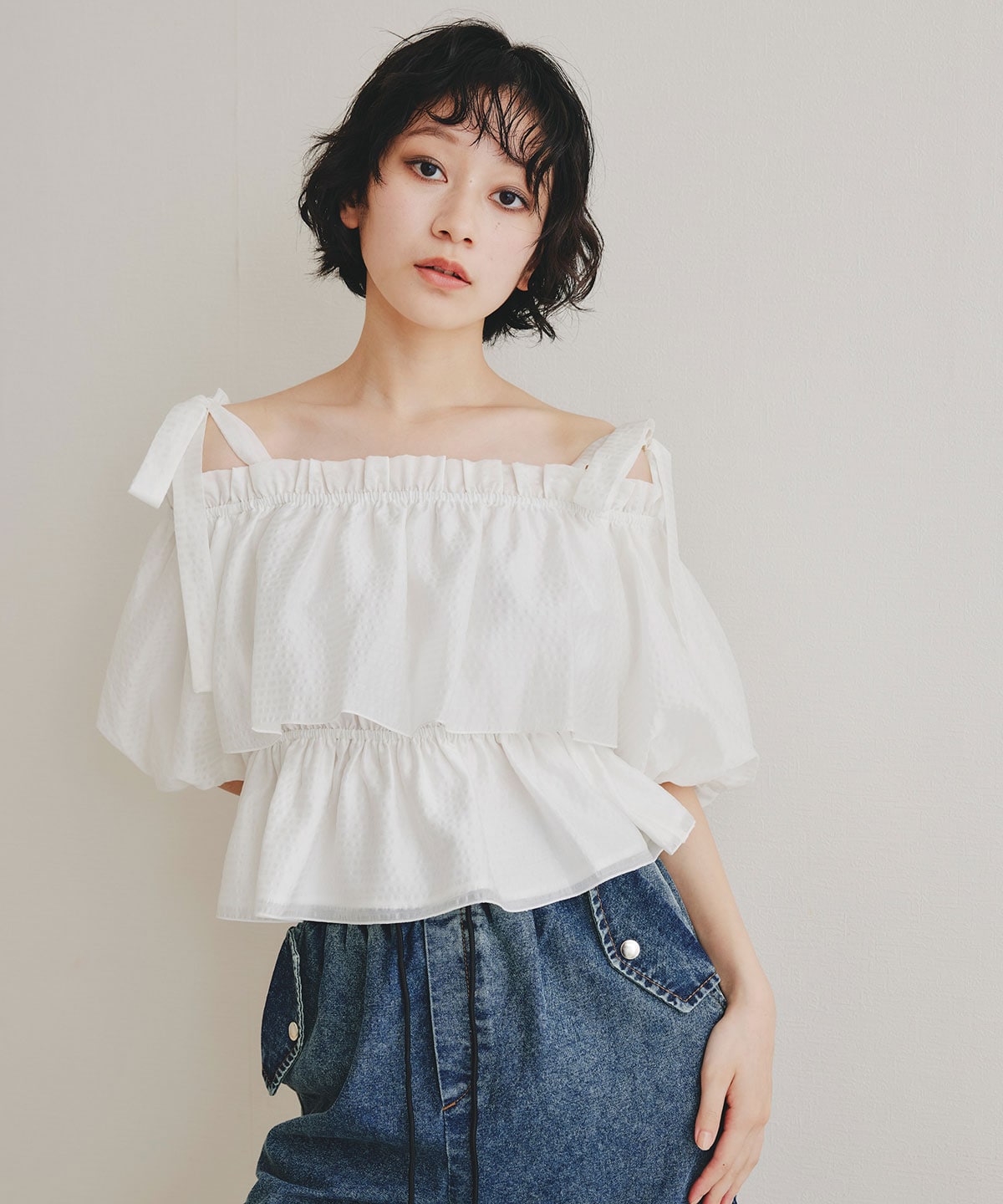 ショルダーリボンフリルオフショルブラウス