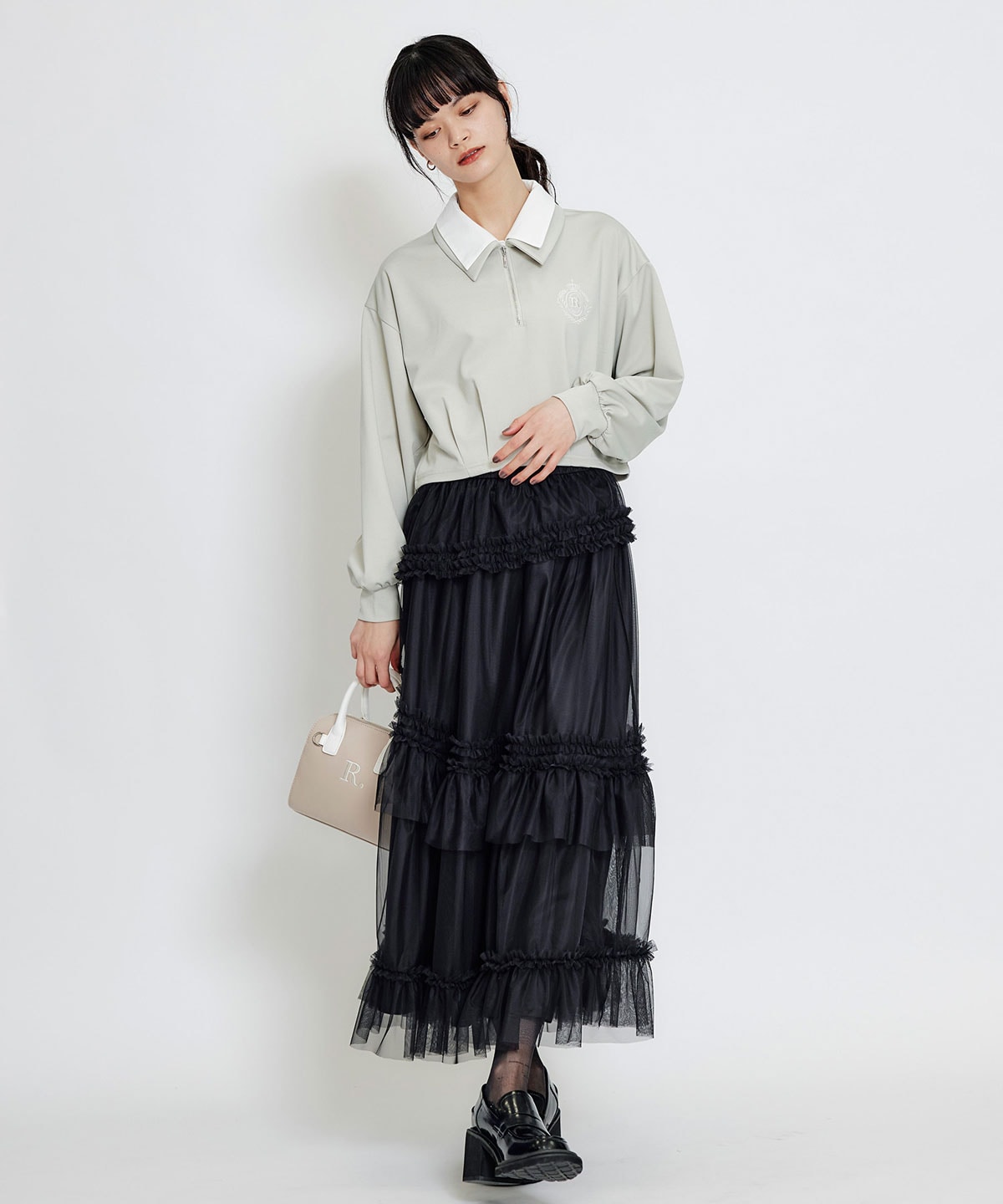 ソフトチュールフリルロングスカート