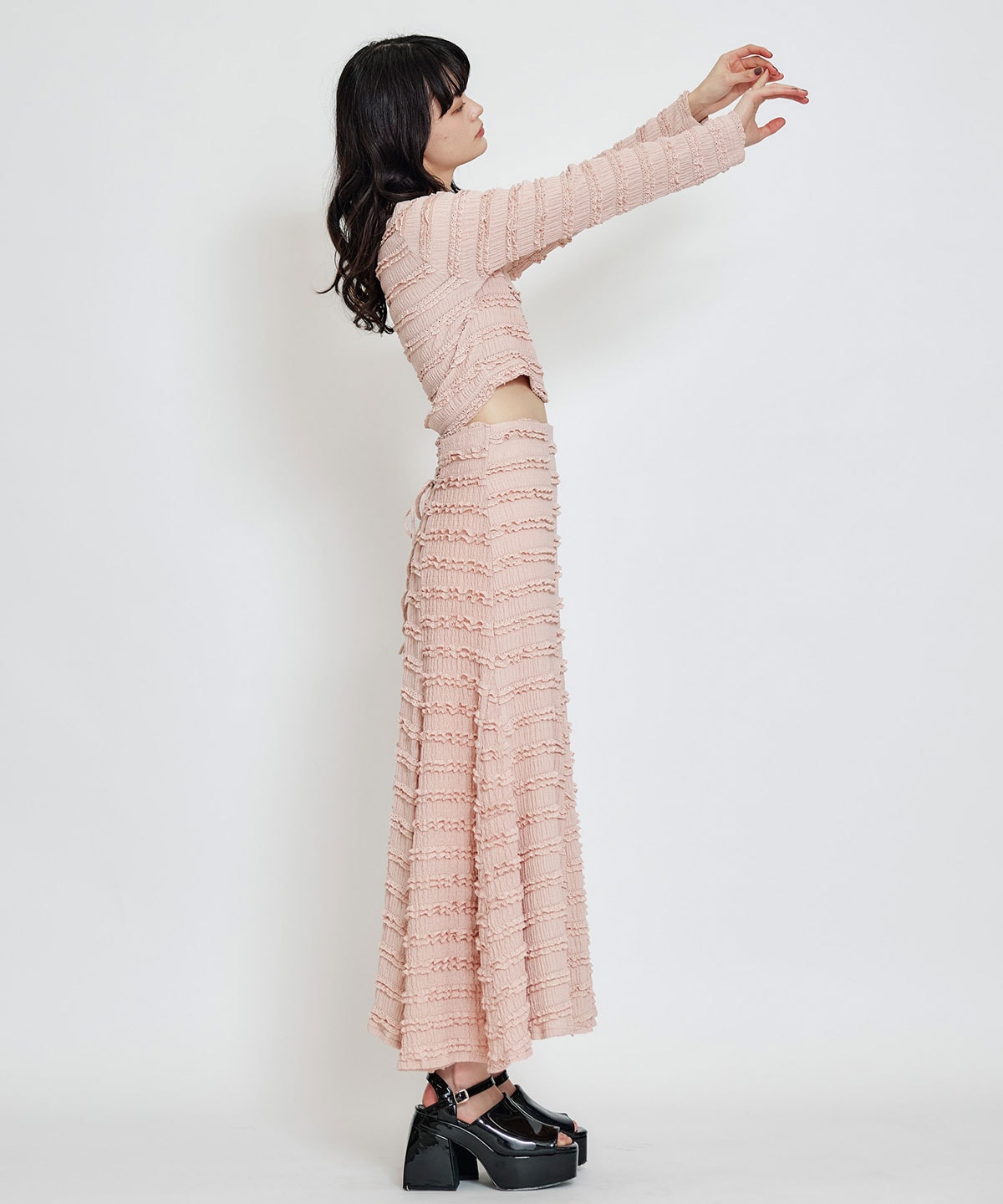 ミニフリルZIPブラウス×ミニフリルフレアロングスカートセットアップ