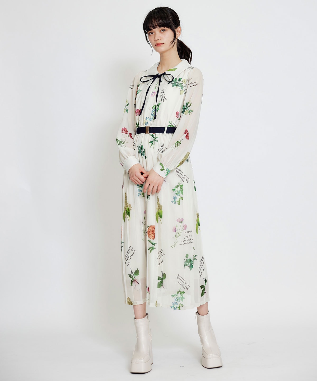 シアーフラワープリーツロングワンピース