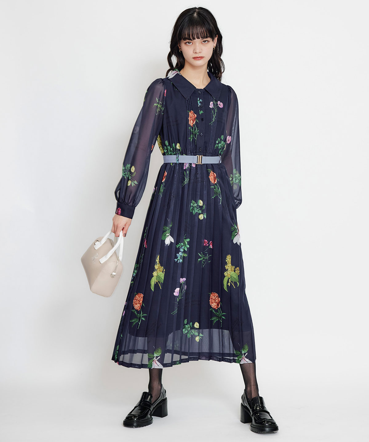 シアーフラワープリーツロングワンピース