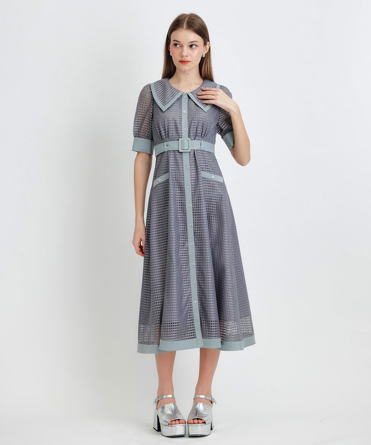 シアーチェックビッグカラーフレアロングワンピース