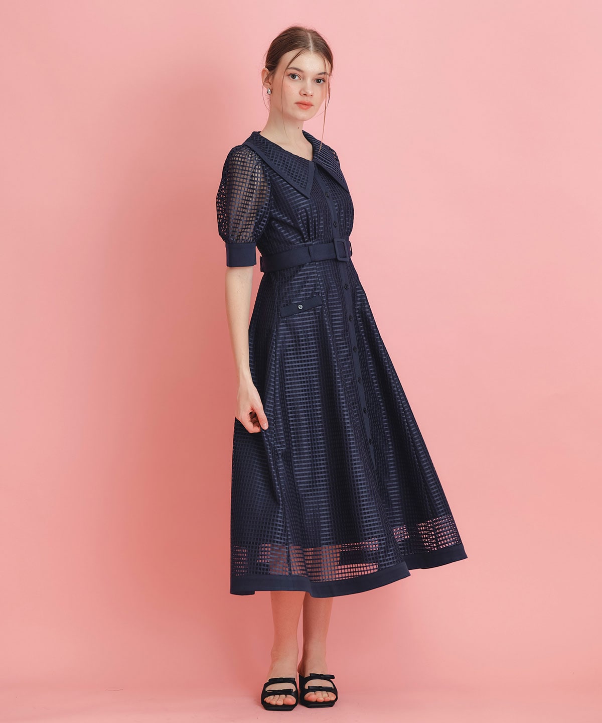 シアーチェックビッグカラーフレアロングワンピース